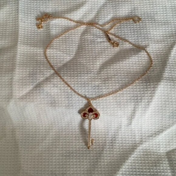 Tiffany & Co. Tiffany T Smile 18k Yellow Gold Mini Pendant Necklace - Picture 4 of 12